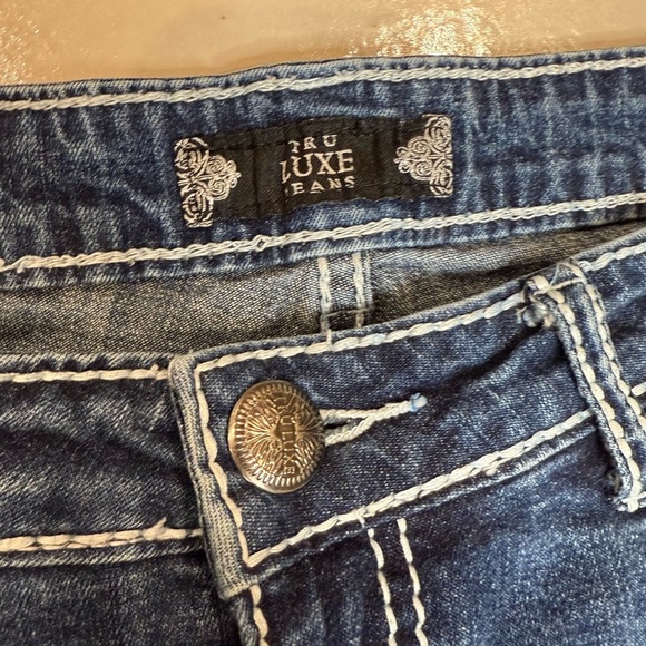 Women’s Size 6 28 waist Tru Luxe cuffed blue jeans straight leg - Picture 2 of 15